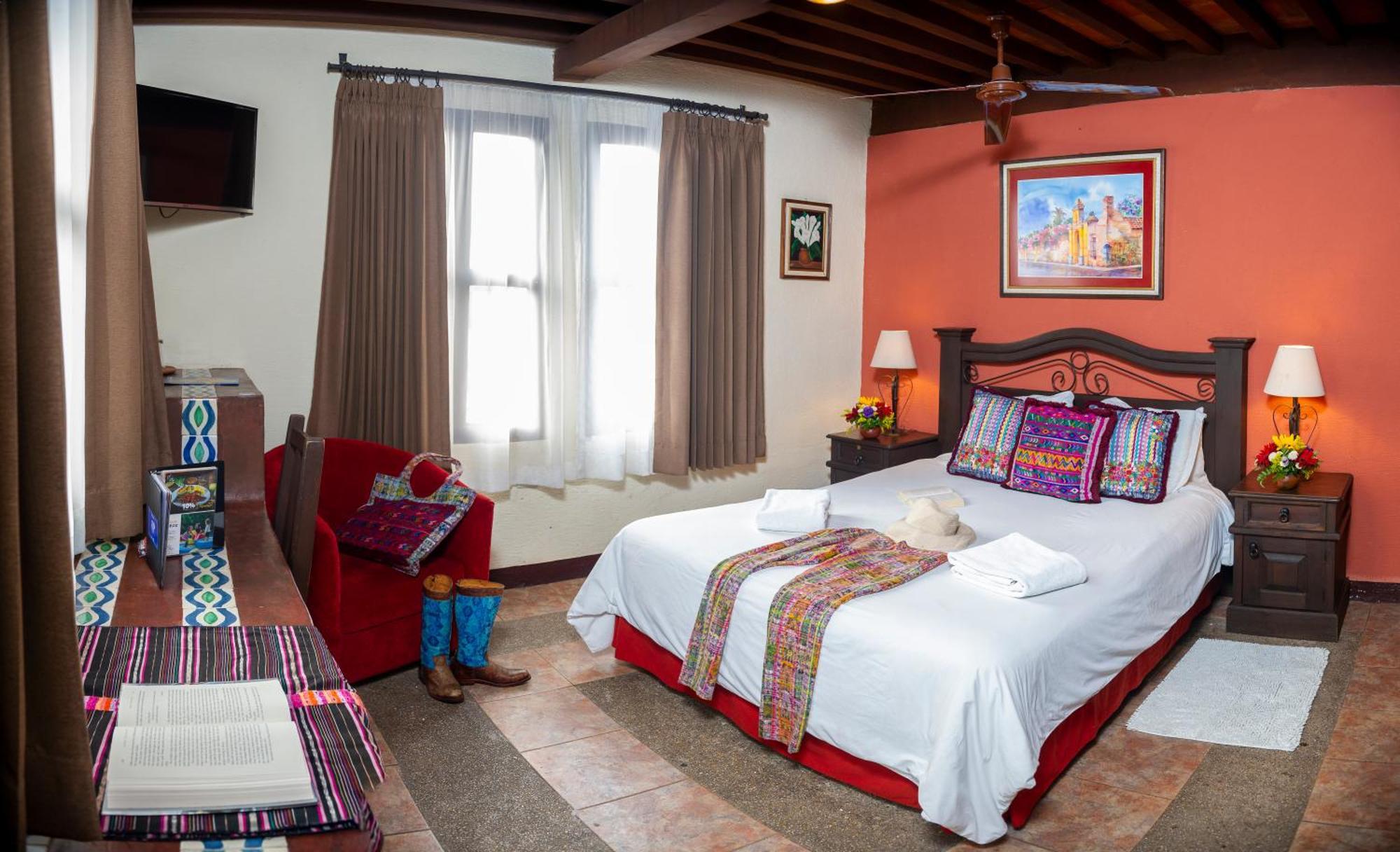Hotel Casa Del Parque By Ahs Антигуа-Гватемала Экстерьер фото