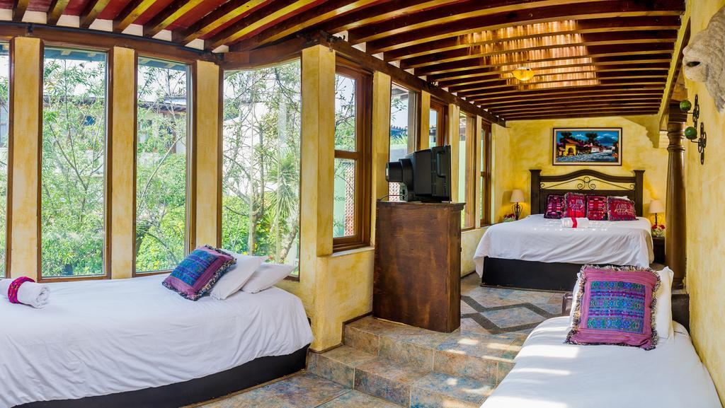 Hotel Casa Del Parque By Ahs Антигуа-Гватемала Экстерьер фото