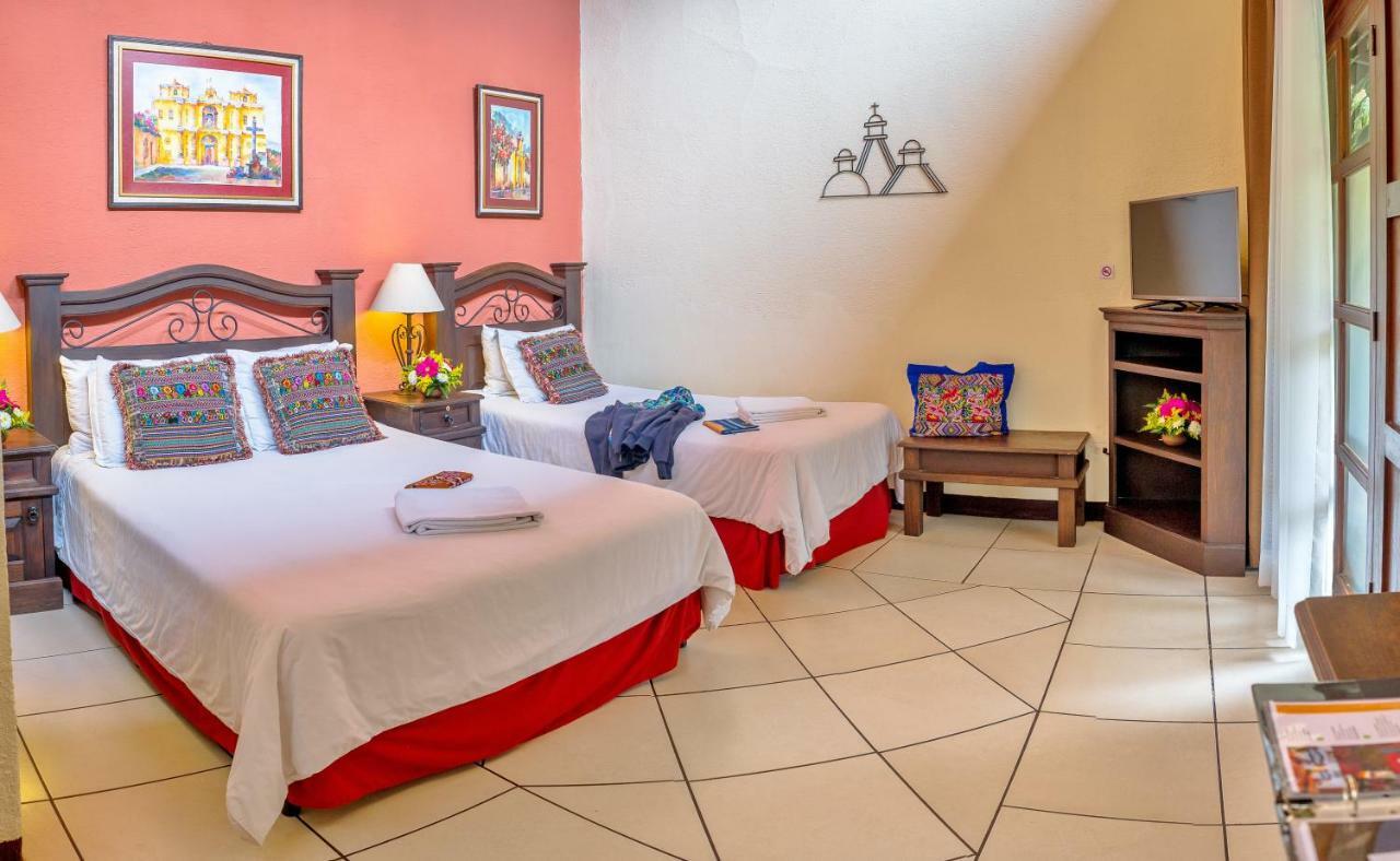 Hotel Casa Del Parque By Ahs Антигуа-Гватемала Экстерьер фото